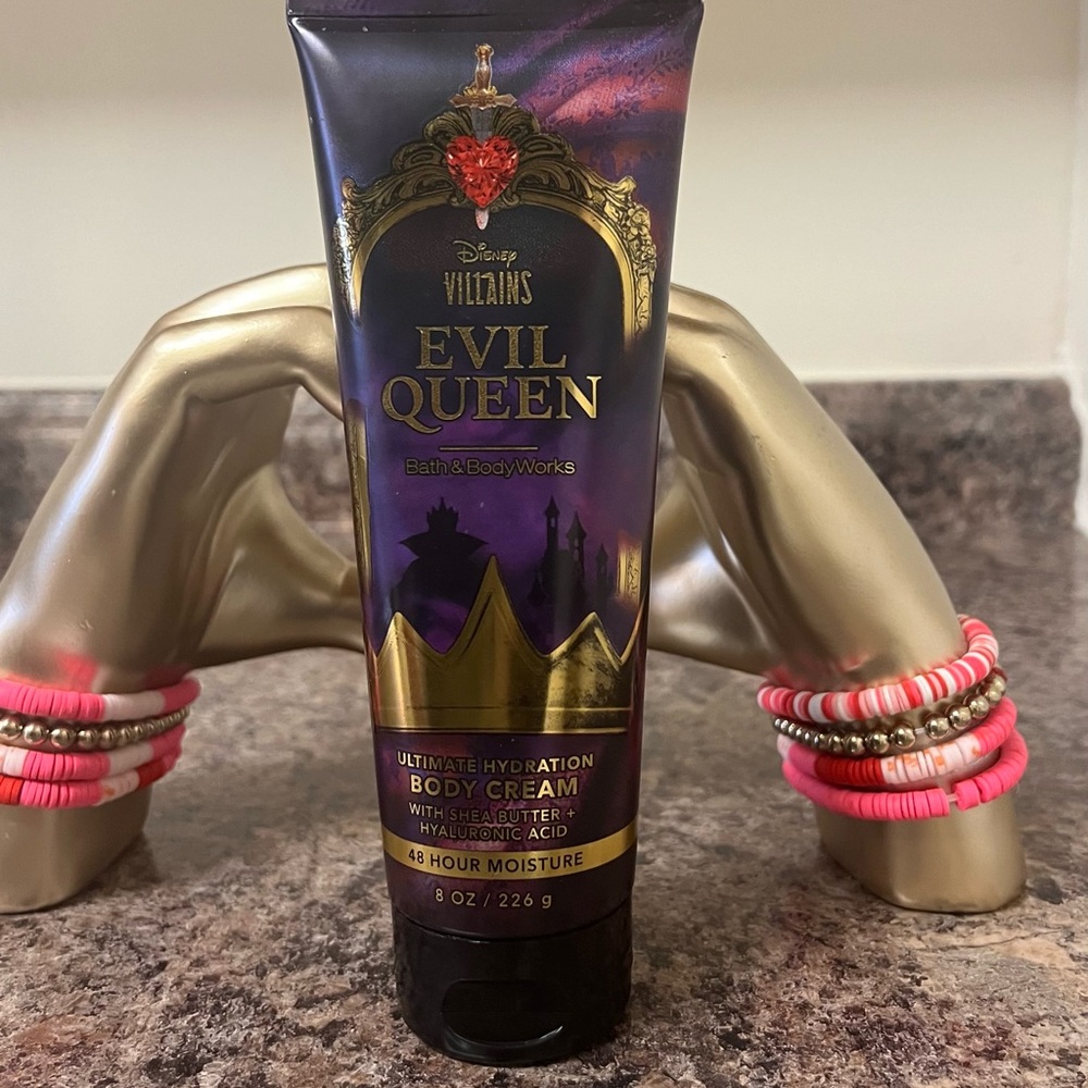 Brand New Disney Villains Evil Queen Body Cream - Purple and Gold